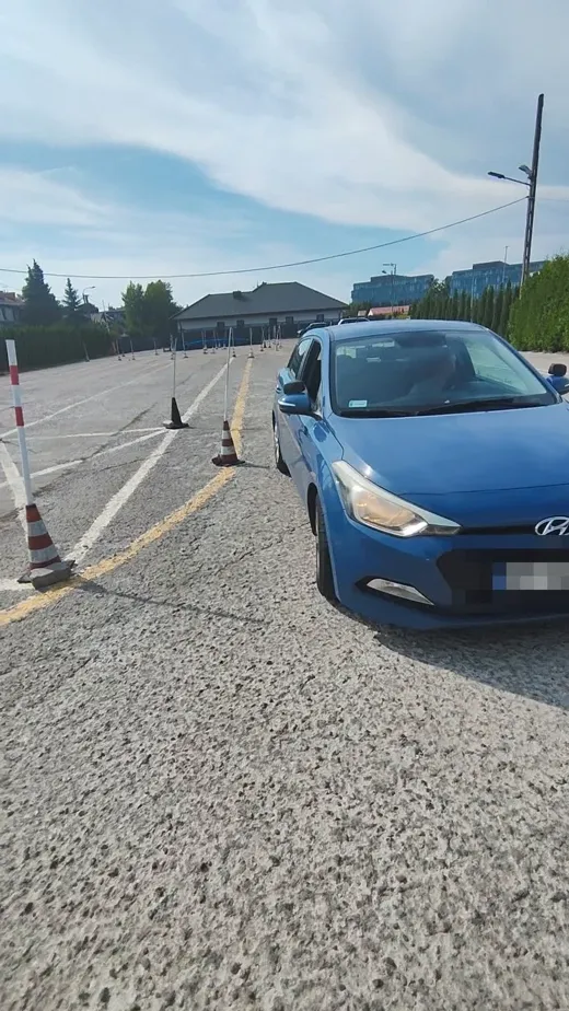 Ćwiczenia manewrowe podczas jazdy doszkalającej — nagranie